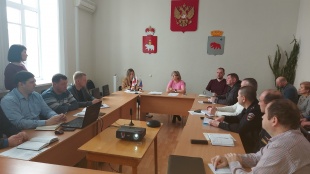 В администрации состоялось аппаратное совещание с руководителями учреждений краевого, федерального подчинения и руководителями предприятий коммунального комплекса