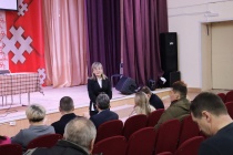 Глава Кудымкарского муниципального округа Наталья Сикорская проводит информационные встречи с жителями