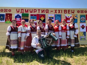 Фольклорный ансамбль "Бичир" принял участие в удмуртском празднике 