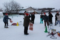 В Кудымкарском муниципальном округе правоохранители и подростки соревновались в спортивных эстафетах