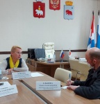 28 апреля уполномоченный по правам ребёнка в Пермском крае Светлана Денисова совершила плановую рабочую поездку в Кудымкар. Цель поездки, по словам омбудсмена – просветить детей и взрослых обо всём, что касается прав ребёнка.