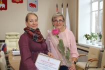В администрации города Кудымкара состоялось награждение Валентины Ракишевой