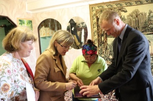 Вещи солдата, погибшего в Курской битве, передали его внучке