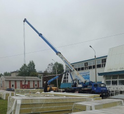 В Кудымкаре идет текущий ремонт крыши бассейна