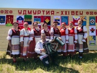 Фольклорный ансамбль "Бичир" принял участие в Межрегиональном удмуртском празднике «ГЕРБЕР-2023»