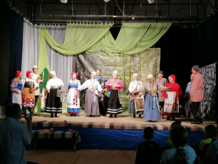 Благодаря проекту "Творческие люди" нацпроекта "Культура" в Кудымкаре состоится показ музыкально-хореографического спектакля «Вэралисьлэн висьттэз» («Былички охотника») 