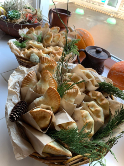 В ГОСТЯХ У «МАМЫ ЛЕНЫ» 