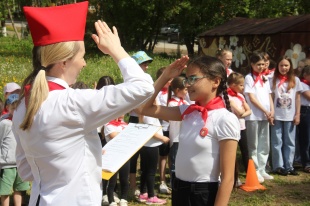 В Кудымкаре начал свою работу детский лагерь с дневным пребыванием «Пионерская Галактика» 