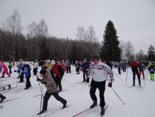 Жители Кудымкарского муниципального округа приняли участие во Всероссийской массовой лыжной гонке «Лыжня России»