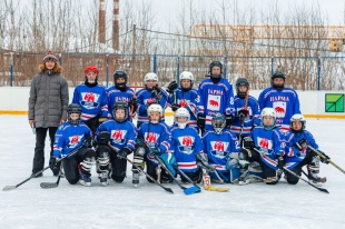 Хоккеисты «Пармы» провели товарищеский матч с командой «Свеза» 