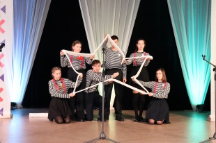 В Культурно-Деловом Центре г.Кудымкара 15 ноября состоялся VI Муниципальный фестиваль творчества среди людей с инвалидностью и ограниченными возможностями здоровья «Вдохновение»