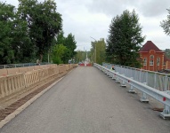 Завершен капремонт первой половины моста через р. Иньва