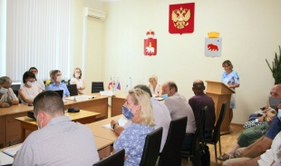 Глава города Кудымкара Наталья Стоянова представила депутатам Кудымкарской городской Думы доклад о работе за 2020 год