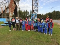 Соревнования по прыжкам на лыжах с трамплина объединили ветеранов и молодёжь