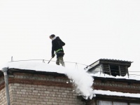 Напоминаем о своевременной уборке снега с крыш